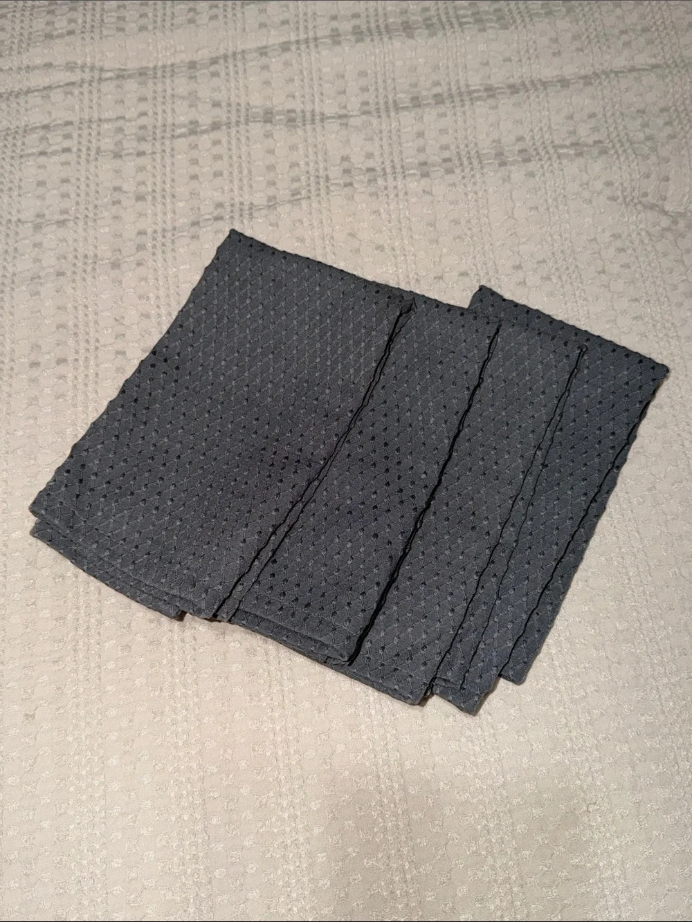 Qty 4 New without tags Norwex cloth dinner napkins - dark grey